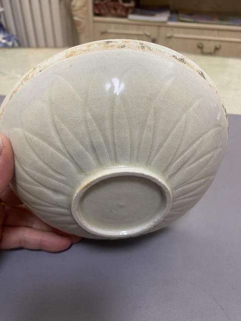 古玩陶瓷青白釉刻仰蓮紋面包碗,平臺不允許估價拍賣,當前價格2300元