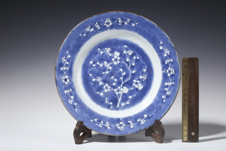 大清康熙年制青花氷梅鳳紋賞盤  景徳鎮 陶磁器 装飾品 現代工芸品 美術品 置物 大清康熙年制青花氷梅鳳紋賞盤 景徳鎮 陶磁器 装飾品 現代工芸品
