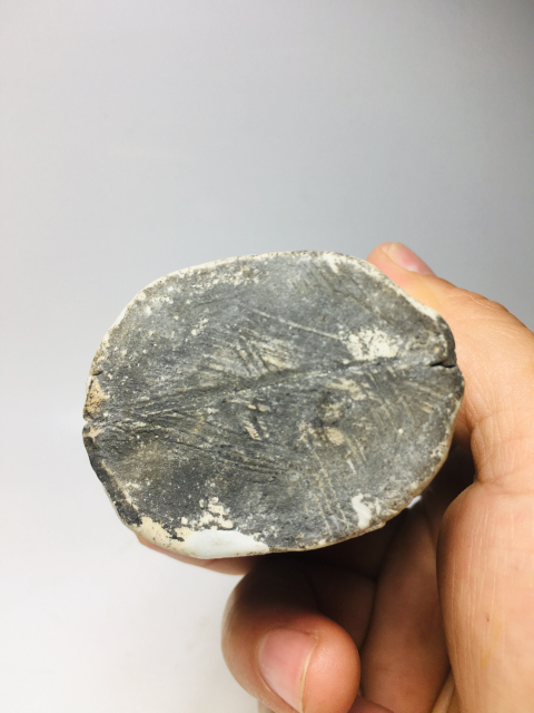 古玩陶瓷青花釉里紅饕餮紋瓶拍賣(mài),當(dāng)前價(jià)格4888元