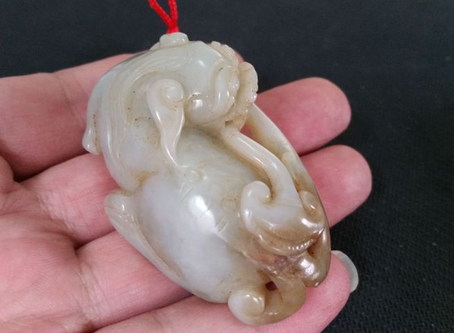古玩玉器和田玉雕“瑞獸”把件拍賣,當(dāng)前價(jià)格800元