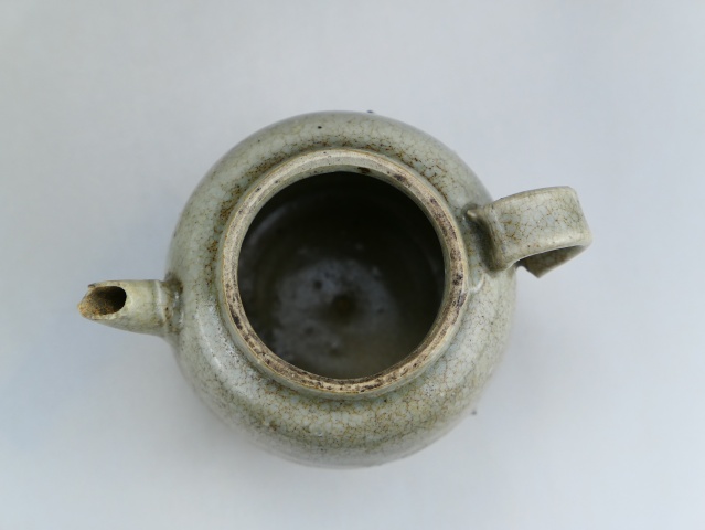 古玩陶瓷明代（BeiSong).哥釉執壺（1368年-1644年）拍賣，當前價格12000元