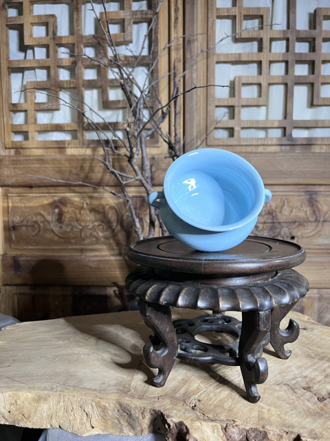 古玩陶瓷【精品民國】天藍釉雙耳琴爐拍賣，當前價格5000元