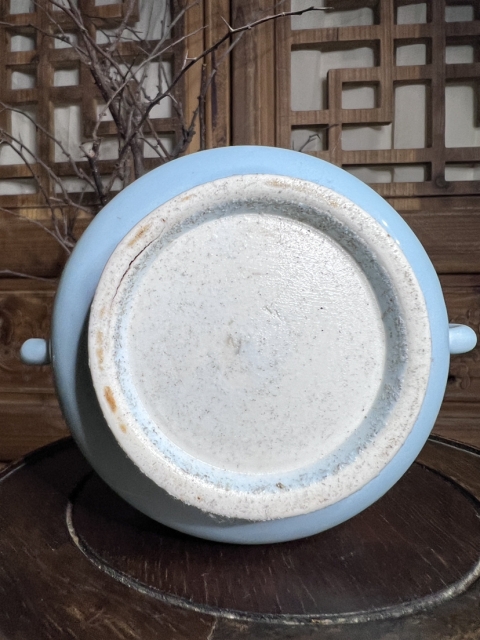 古玩陶瓷【精品民國】天藍釉雙耳琴爐拍賣，當前價格5000元
