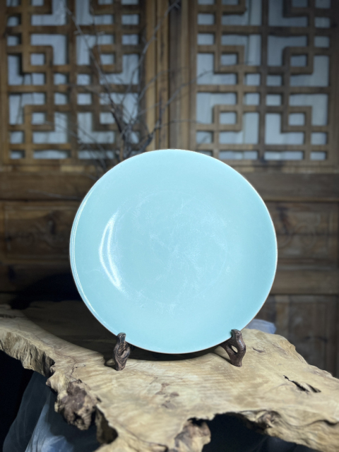 古玩陶瓷【民窯精品·清中期】豆青釉盤拍賣，當前價格1900元