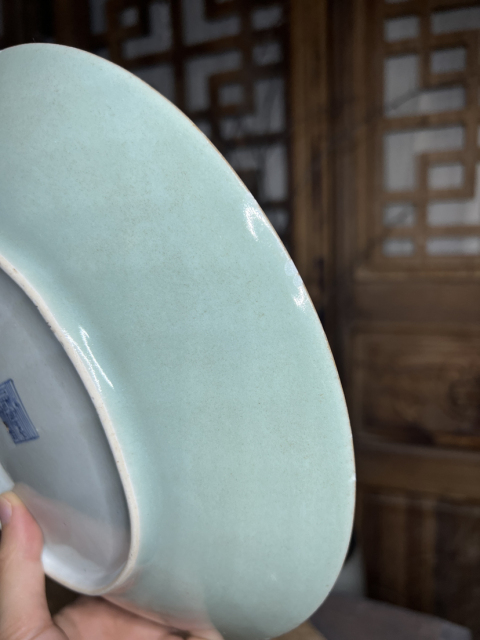 古玩陶瓷【民窯精品·清中期】豆青釉盤拍賣，當前價格1900元