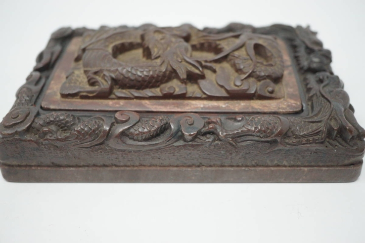 古玩雜項(xiàng)龍紋硯拍賣,當(dāng)前價(jià)格1800元