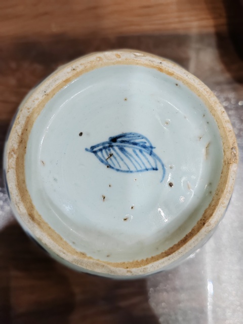古玩陶瓷明未清初青花纏枝花紋罐拍賣，當前價格2800元