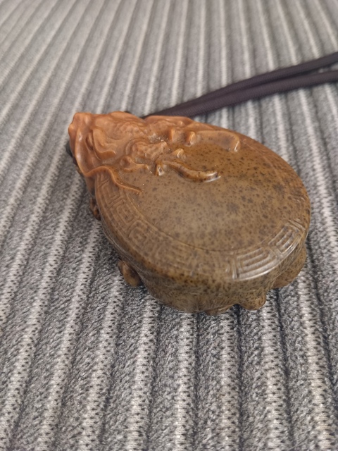古玩玉器地方玉玄武拍賣，當(dāng)前價(jià)格6988元