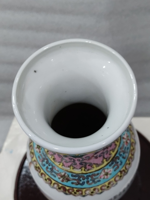 古玩陶瓷粉彩仕女人物紋瓶拍賣，當前價格1280元