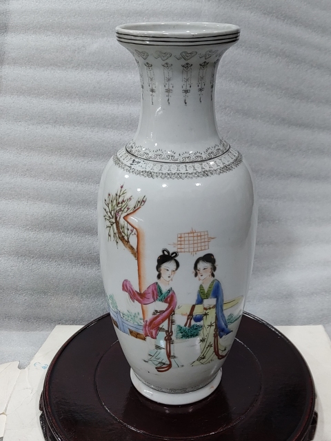 古玩陶瓷仕女紋彩繪瓶拍賣,當前價格1280元