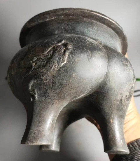 古玩銅器爐子拍賣，當前價格56800元