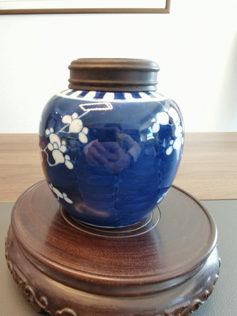 古玩陶瓷一把抓青花冰梅圖蓋罐拍賣,當前價格650元
