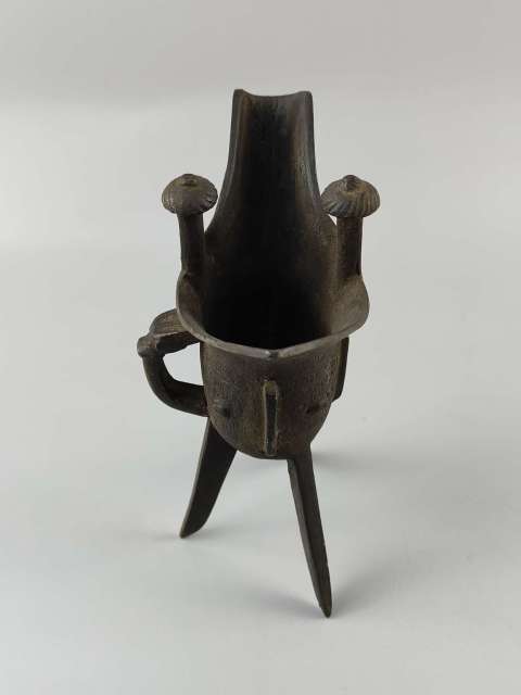 古玩雜項(xiàng)爵杯拍賣，當(dāng)前價(jià)格12000元