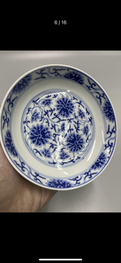 影青陵陰刻蓮紋花盤 中国美術 中国古玩 影青陵陰刻蓮紋花盤 中国美術 中国古玩 A blue and white