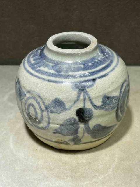 古玩陶瓷明代花卉紋青花水盂拍賣，當(dāng)前價(jià)格888元