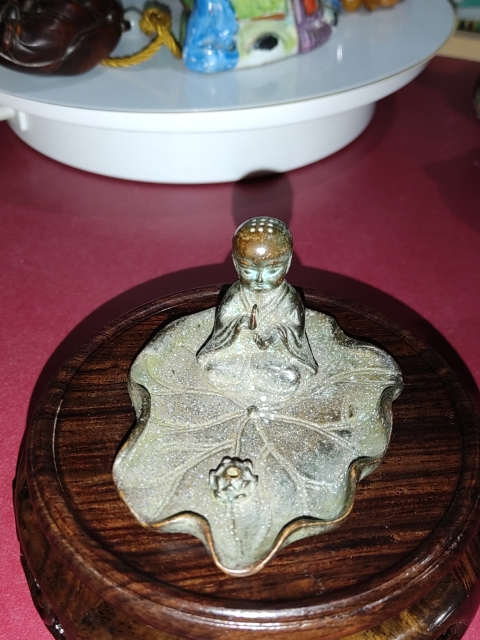 古玩雜項銅荷葉座佛香插擺件拍賣,當前價格188元
