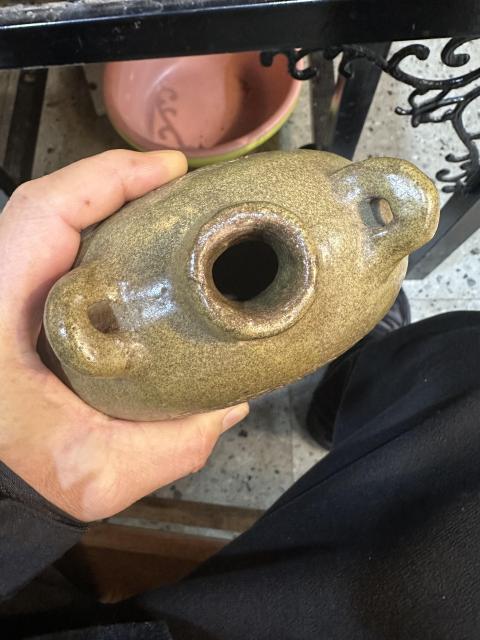 古玩陶瓷明代山西渾源窯匾壺拍賣,當前價格19000元