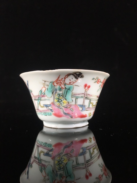 古玩陶瓷【雍正·粉彩吹簫引鳳杯，粉彩登峰造極時代】拍賣，當(dāng)前價格2388元