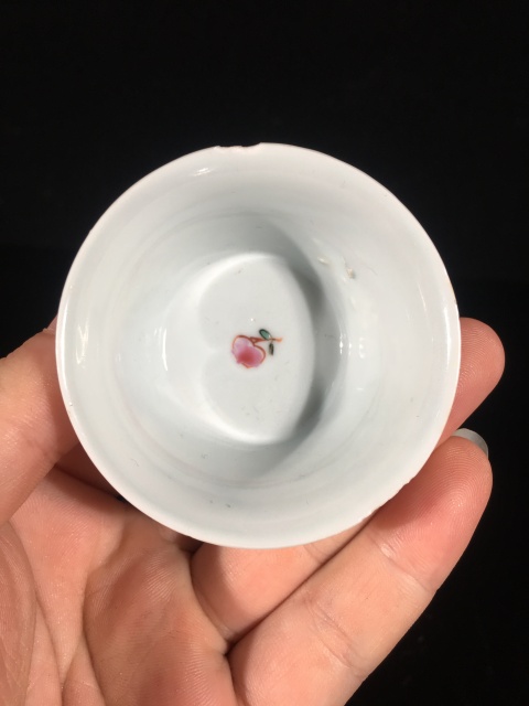 古玩陶瓷【雍正·粉彩吹簫引鳳杯，粉彩登峰造極時代】拍賣，當(dāng)前價格2388元