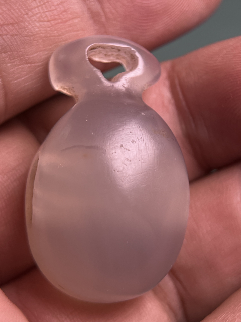 古玩玉器遼金瑪瑙提攜拍賣,當前價格4800元