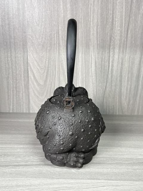 古玩雜項日本老鐵壺拍賣，當前價格500元