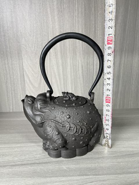 古玩雜項日本老鐵壺拍賣，當前價格500元