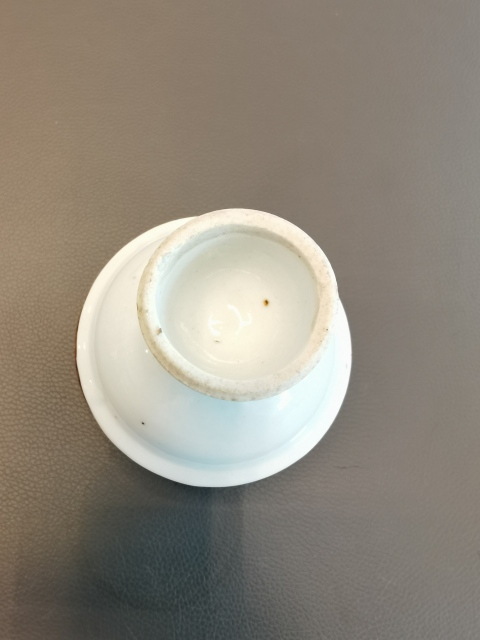 古玩陶瓷胭脂紅釉軋道粉彩正面五爪龍紋高足杯拍賣，當(dāng)前價(jià)格650元