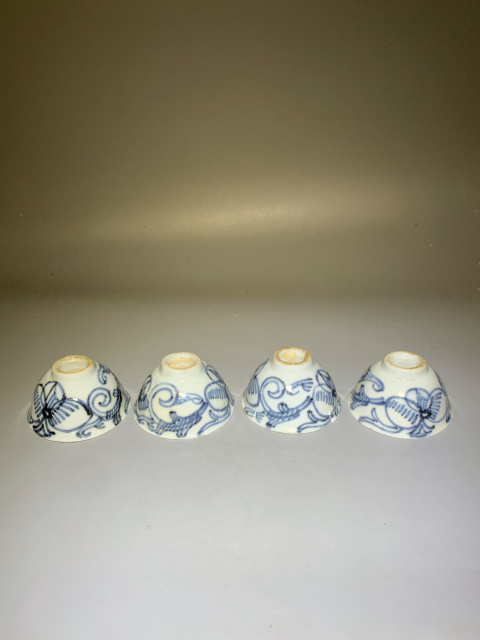 古玩陶瓷青花纏枝花卉紋杯一組拍賣,當前價格888元