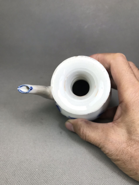 古玩陶瓷（晚清）青花團鳳紋油壺拍賣，當前價格0元