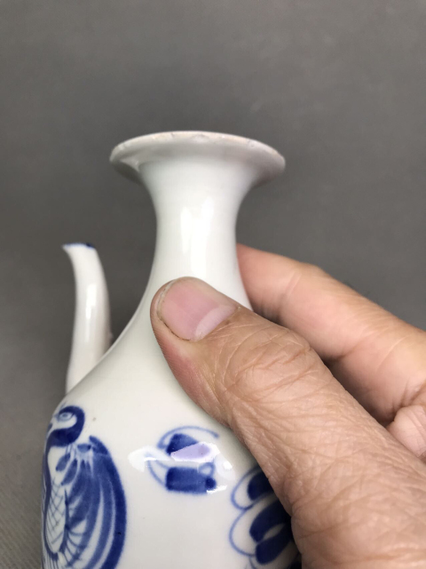 古玩陶瓷（晚清）青花團鳳紋油壺拍賣，當前價格0元