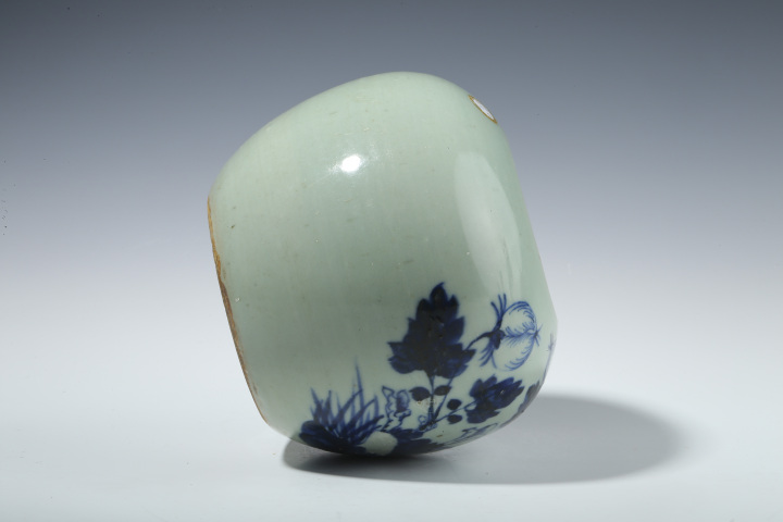 古玩陶瓷清晚·豆青釉青花牡丹紋西瓜罐拍賣，當前價格1242元