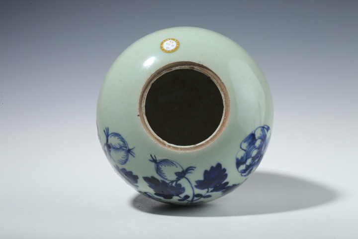 古玩陶瓷清晚·豆青釉青花牡丹紋西瓜罐拍賣，當前價格1242元