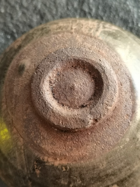 古玩陶瓷南宋青綠釉束口盞拍賣，當(dāng)前價(jià)格20000元