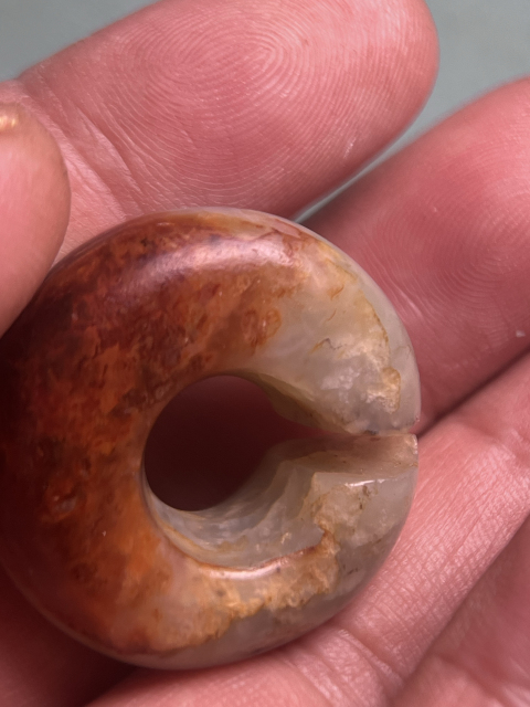 古玩玉器紅山黃玉留皮玉玦拍賣,當前價格13800元