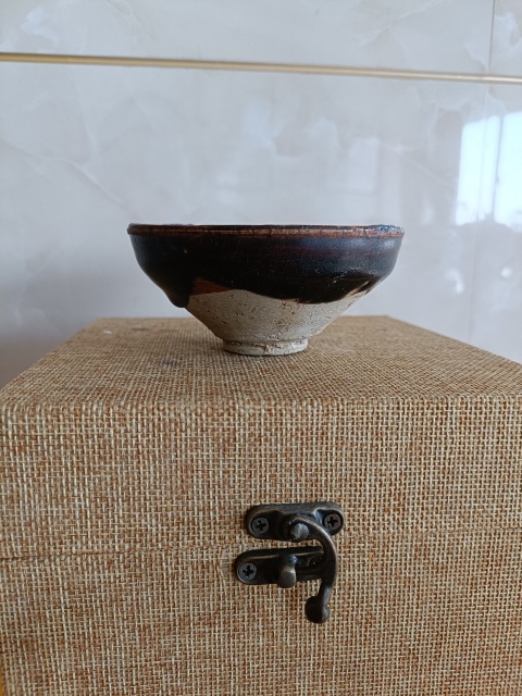 古玩陶瓷南宋.兔絲亳黑釉束口盞拍賣,當(dāng)前價(jià)格6980元