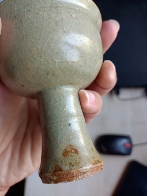 古玩陶瓷元末明初·龍泉青瓷高足杯拍賣(mài)，當(dāng)前價(jià)格2300元