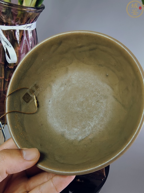 古玩陶瓷千年龍泉?元代龍泉青釉刻花碗拍賣,當前價格1888元