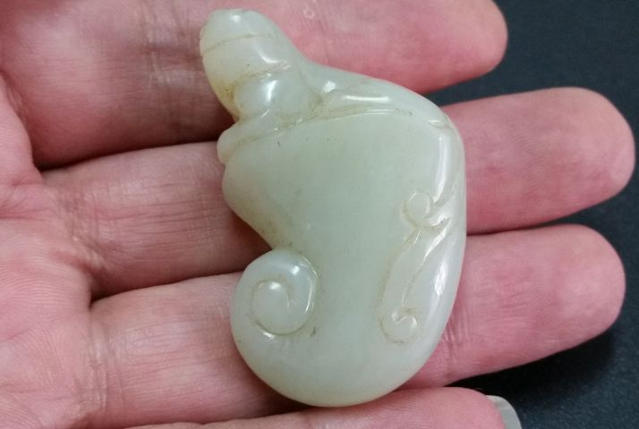 古玩玉器和田玉雕“瑞獸”把件拍賣,當(dāng)前價(jià)格528元