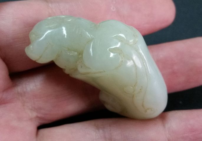 古玩玉器和田玉雕“瑞獸”把件拍賣,當(dāng)前價(jià)格528元