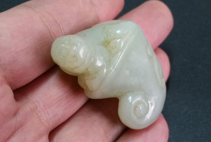 古玩玉器和田玉雕“瑞獸”把件拍賣,當(dāng)前價(jià)格528元