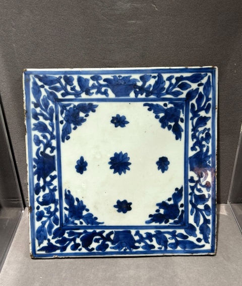 古玩陶瓷晚明清早青花描金纏枝花卉紋瓷板拍賣,當前價格4600元