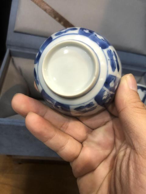 古玩陶瓷清-康熙-開窗花卉紋-圓口杯一對拍賣,當(dāng)前價格1380元