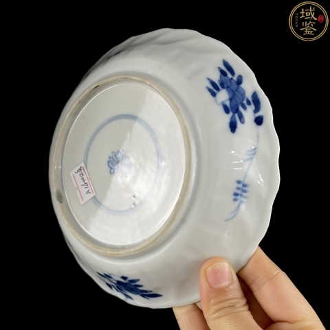 古玩陶瓷清晚·青花花鳥紋花口盤真品鑒賞圖