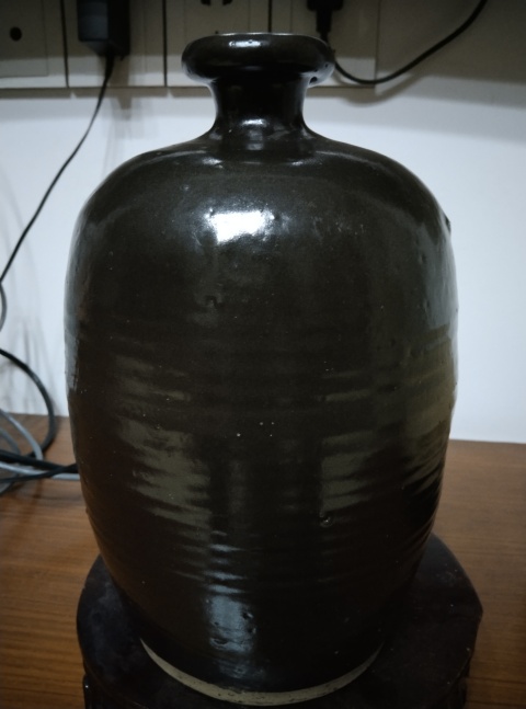 古玩陶瓷黑釉梅瓶拍賣，當(dāng)前價(jià)格4600元