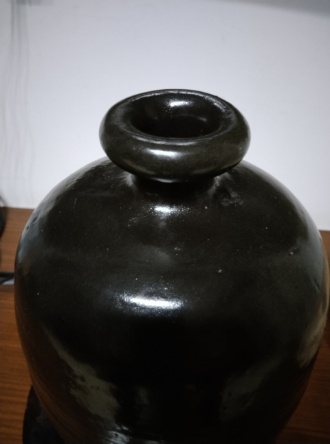 古玩陶瓷黑釉梅瓶拍賣，當(dāng)前價(jià)格4600元