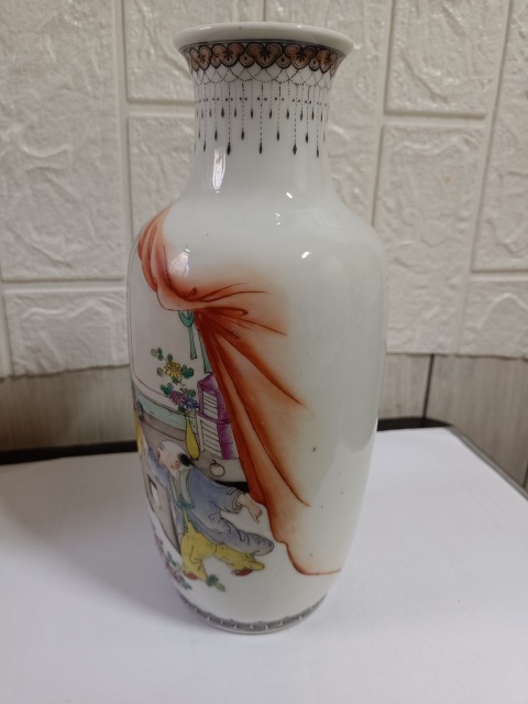 古玩陶瓷人物紋粉彩瓶拍賣，當前價格880元