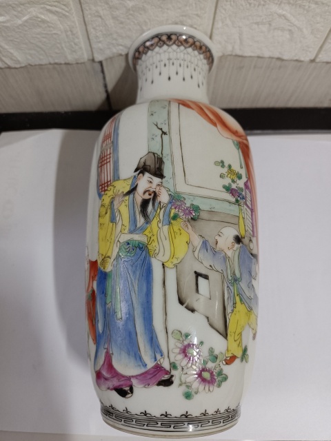 古玩陶瓷人物紋粉彩瓶拍賣，當前價格880元