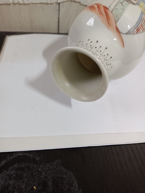 古玩陶瓷人物紋粉彩瓶拍賣，當前價格880元