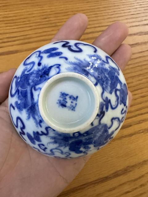 古玩陶瓷青花獅子滾繡球圖蓋碗拍賣，當前價格4300元