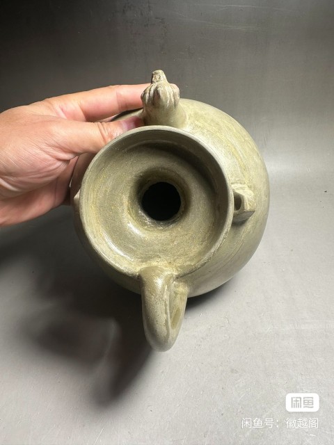 古玩陶瓷越窯青瓷雞首壺，注意品相拍賣，當(dāng)前價(jià)格99993元